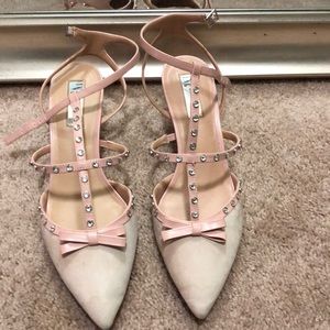 Beautiful stylish studded kitten heel